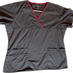 Wonder wink top scrubs, grey color, large